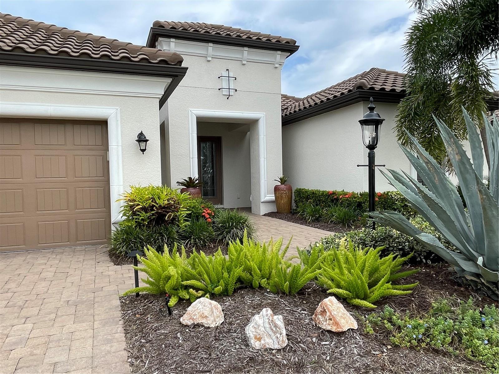 ESPLANADE GOLF AND COUNTRY CLUB - Residential