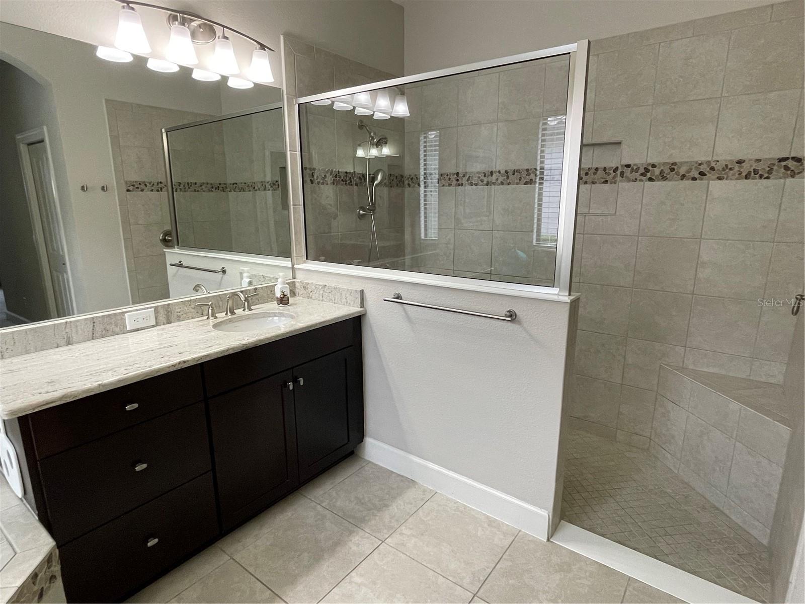 ESPLANADE GOLF AND COUNTRY CLUB - Residential