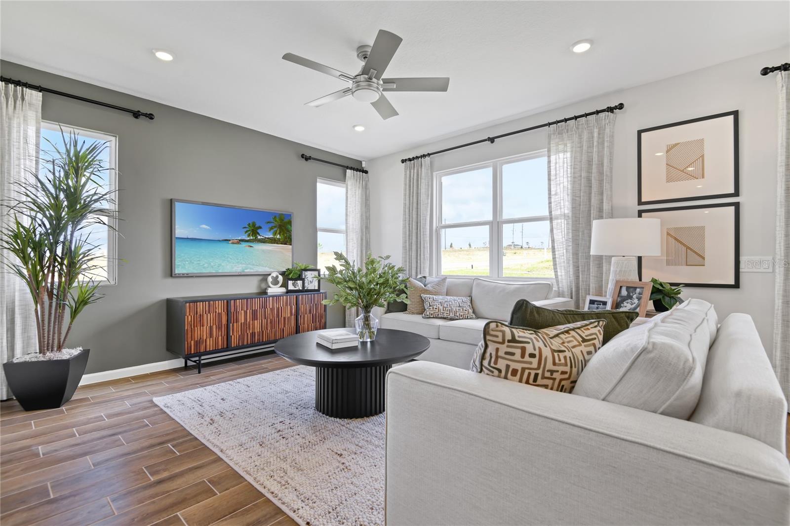 SEASONS AT WATERSET - Residential