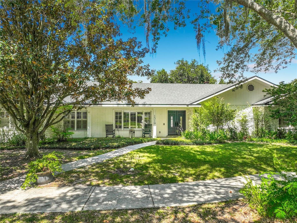 Photo of 1319 Buckwood Drive, Orlando, FL 32806 (MLS # O6435657)