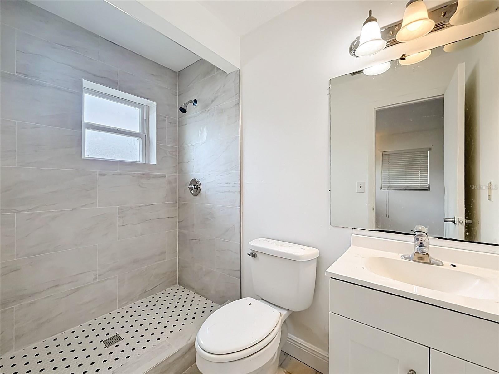 SILVER SPGS SHRS UN 02 - Residential