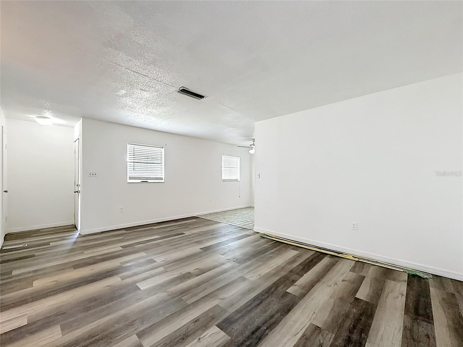 SILVER SPGS SHRS UN 02 - Residential