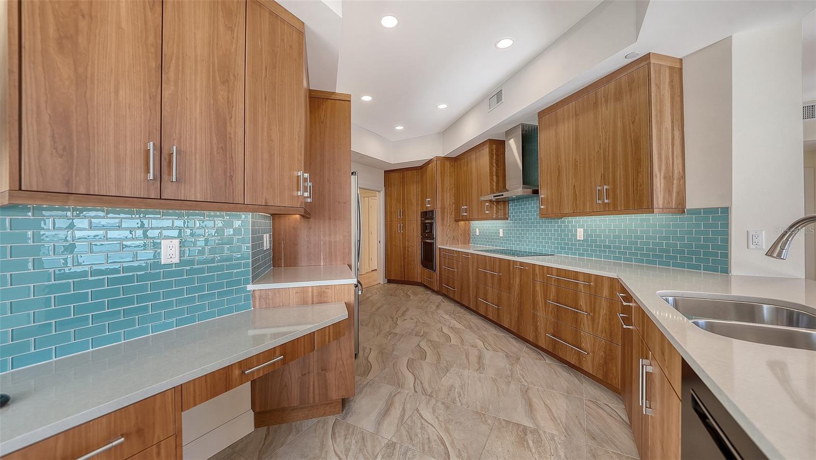 FAIRWAY BAY 3 - Residential