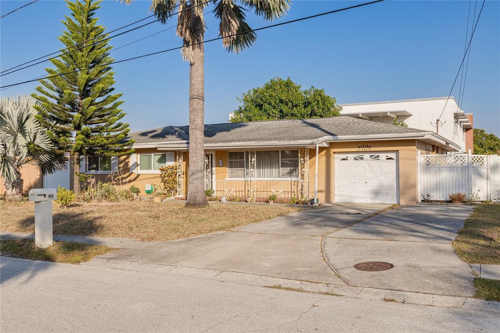 Photo of 1715 S Jefferson Avenue, Largo, FL 33770 (MLS # TB8449699)