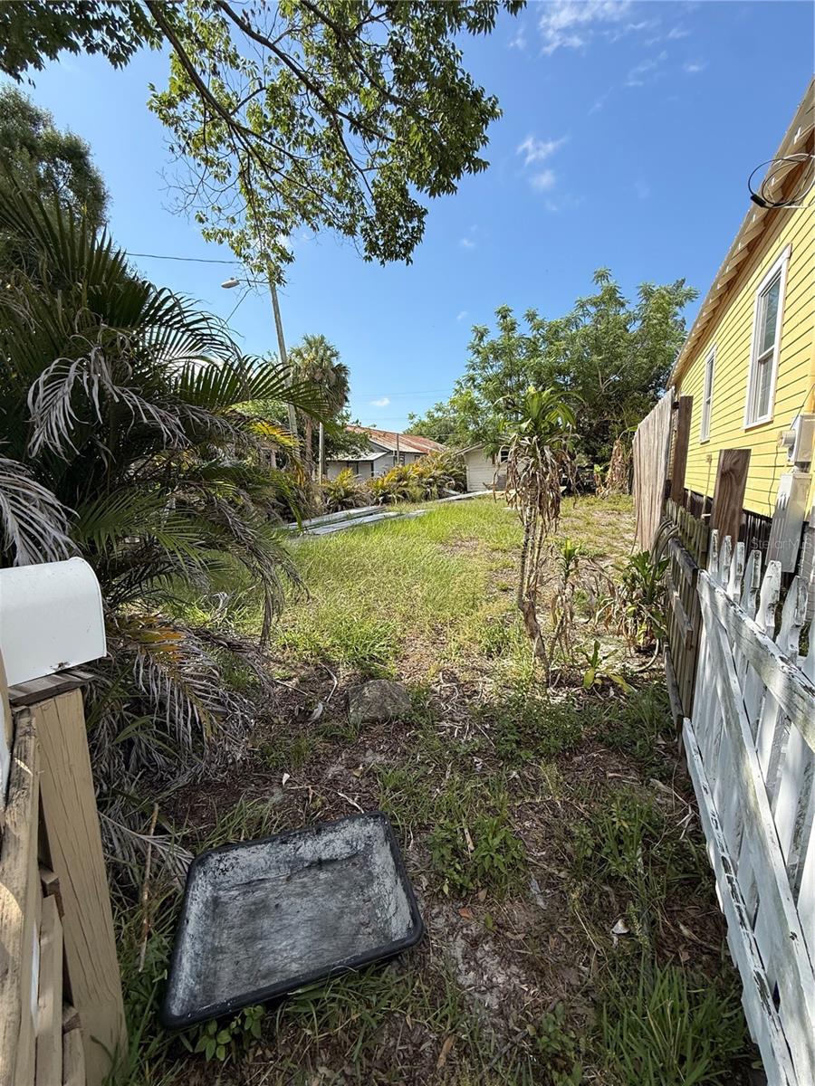 Photo of 2323 E 12th Avenue, Tampa, FL 33605 (MLS # TB8523740)