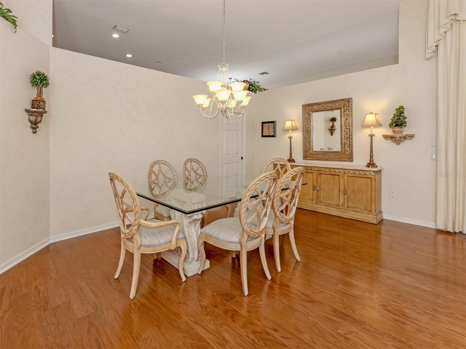 LYNWOOD GLEN - Residential