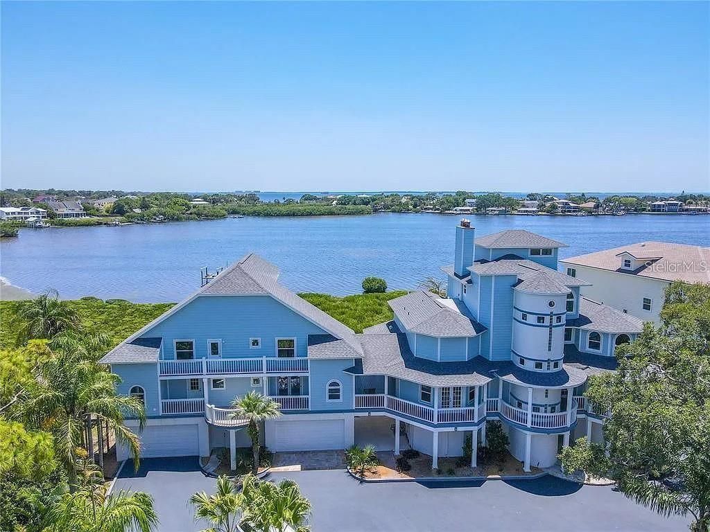 Photo of 504 Hillsborough Street, Palm Harbor, FL 34683 (MLS # TB8460889)