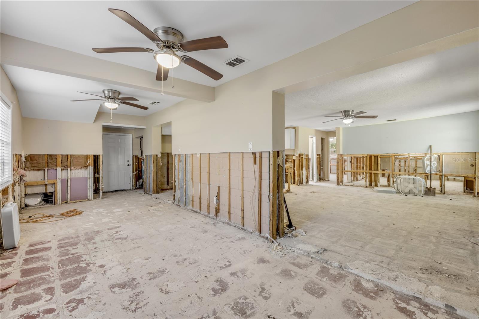 POINTER 01 - Residential