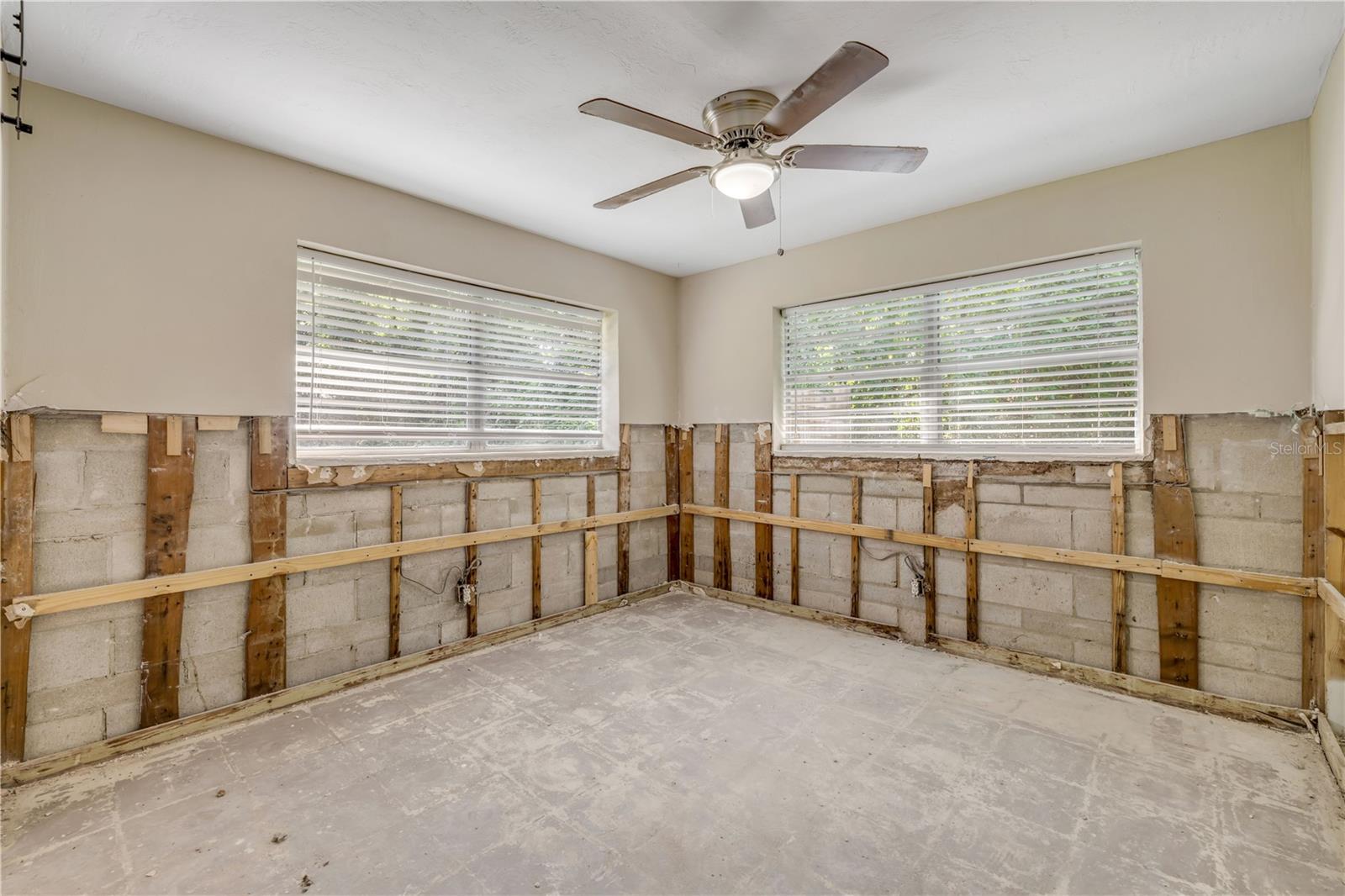 POINTER 01 - Residential