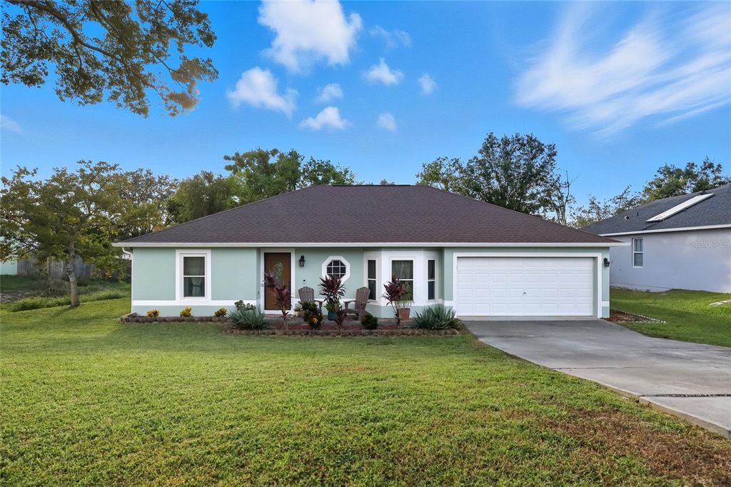 Photo of 2032 E Gloria Drive, Deltona, FL 32725 (MLS # O6353951)