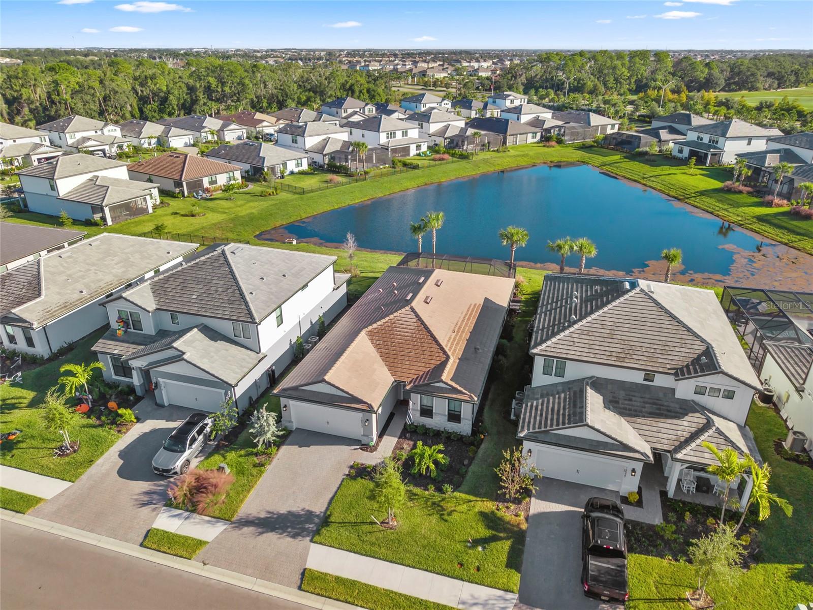 SAPPHIRE POINT PH IVA & IVB - Residential