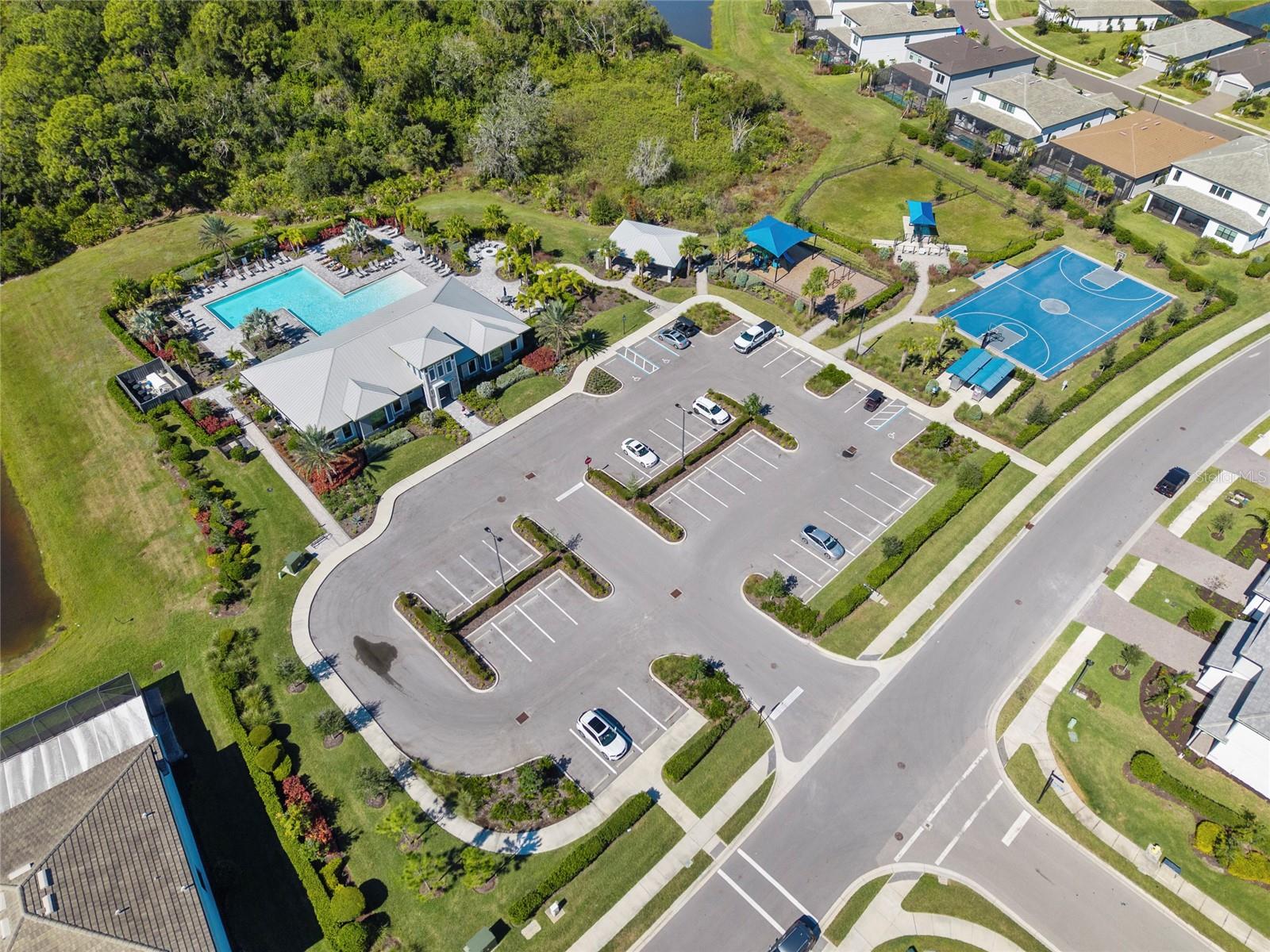 SAPPHIRE POINT PH IVA & IVB - Residential