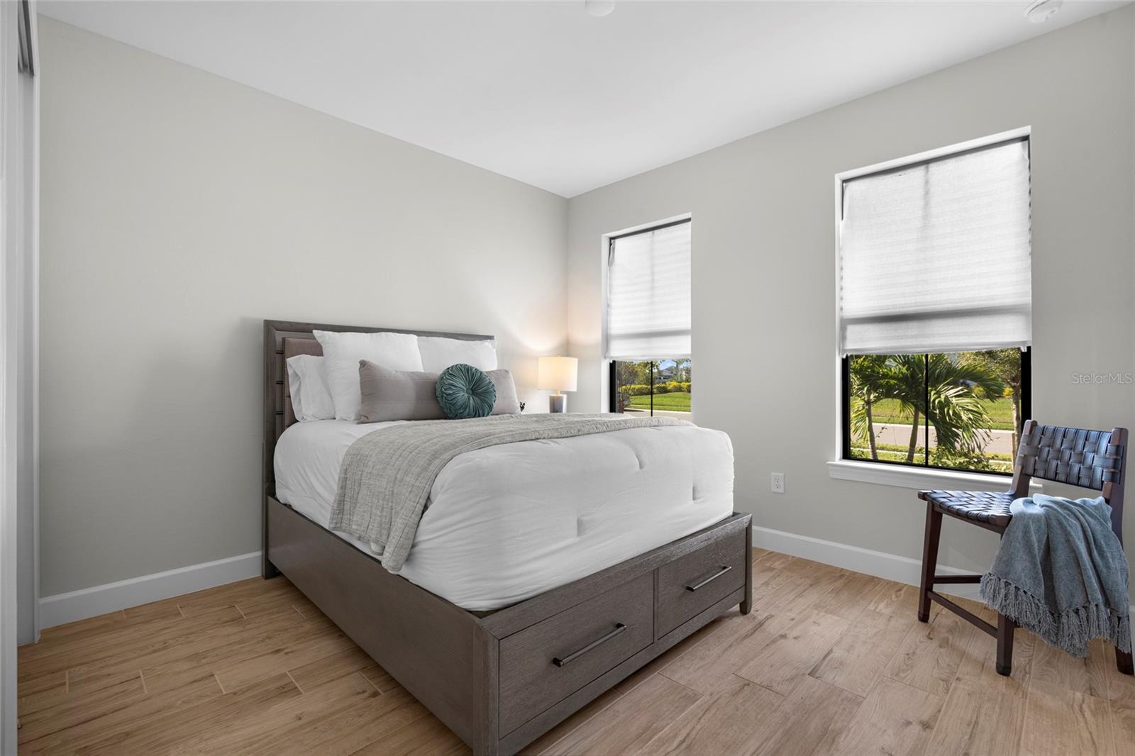 SAPPHIRE POINT PH IVA & IVB - Residential