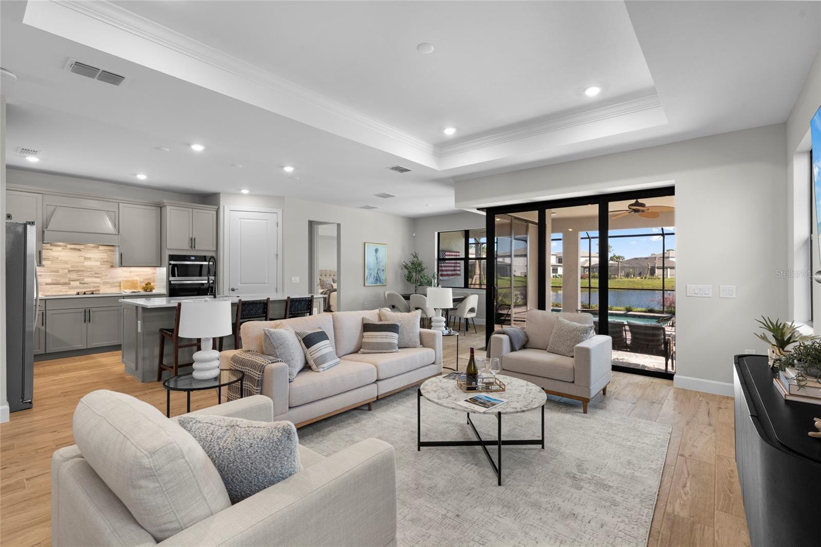 SAPPHIRE POINT PH IVA & IVB - Residential