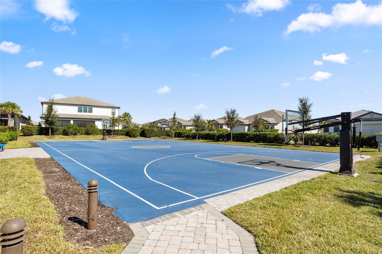 SAPPHIRE POINT PH IVA & IVB - Residential