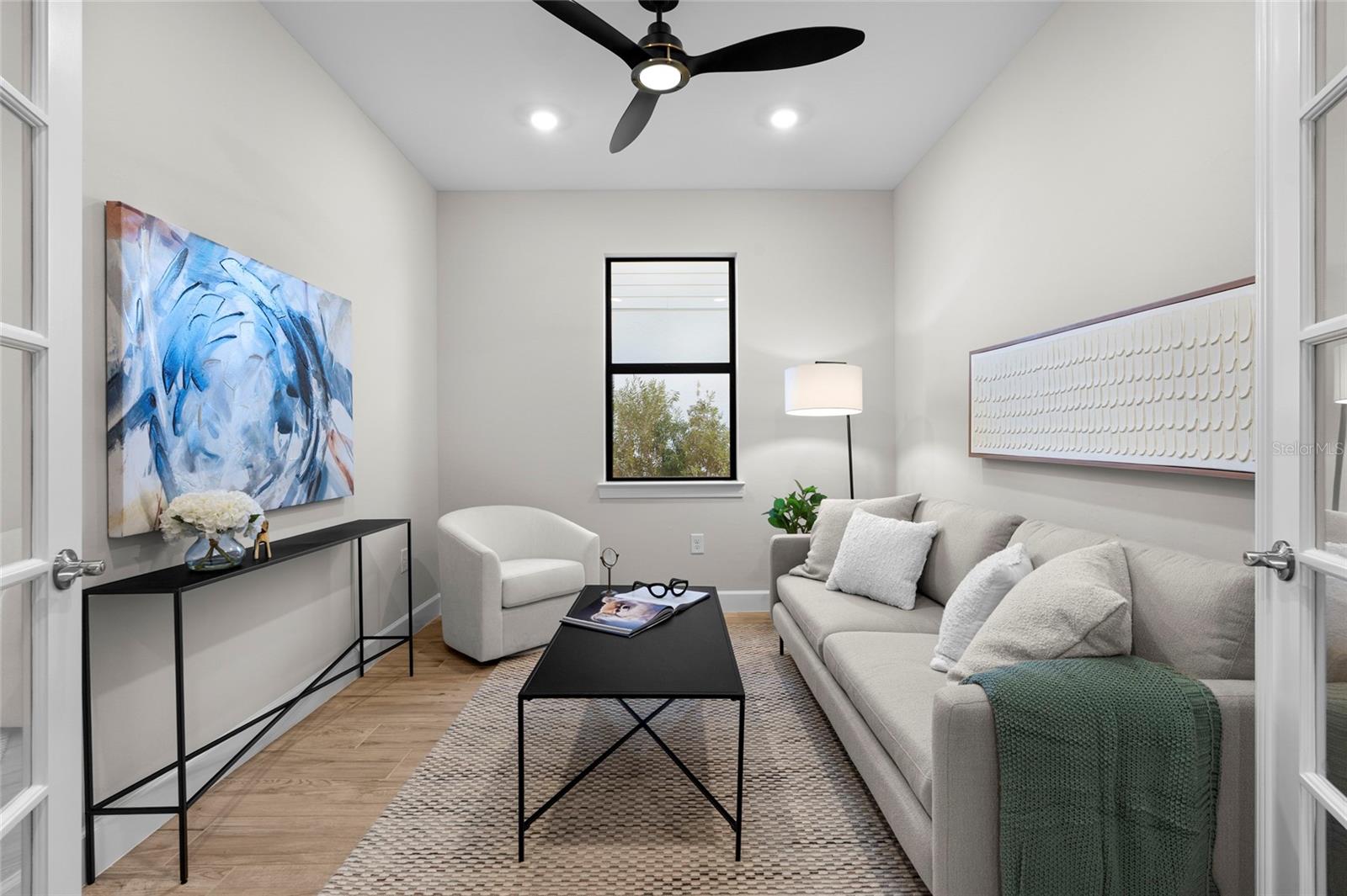 SAPPHIRE POINT PH IVA & IVB - Residential