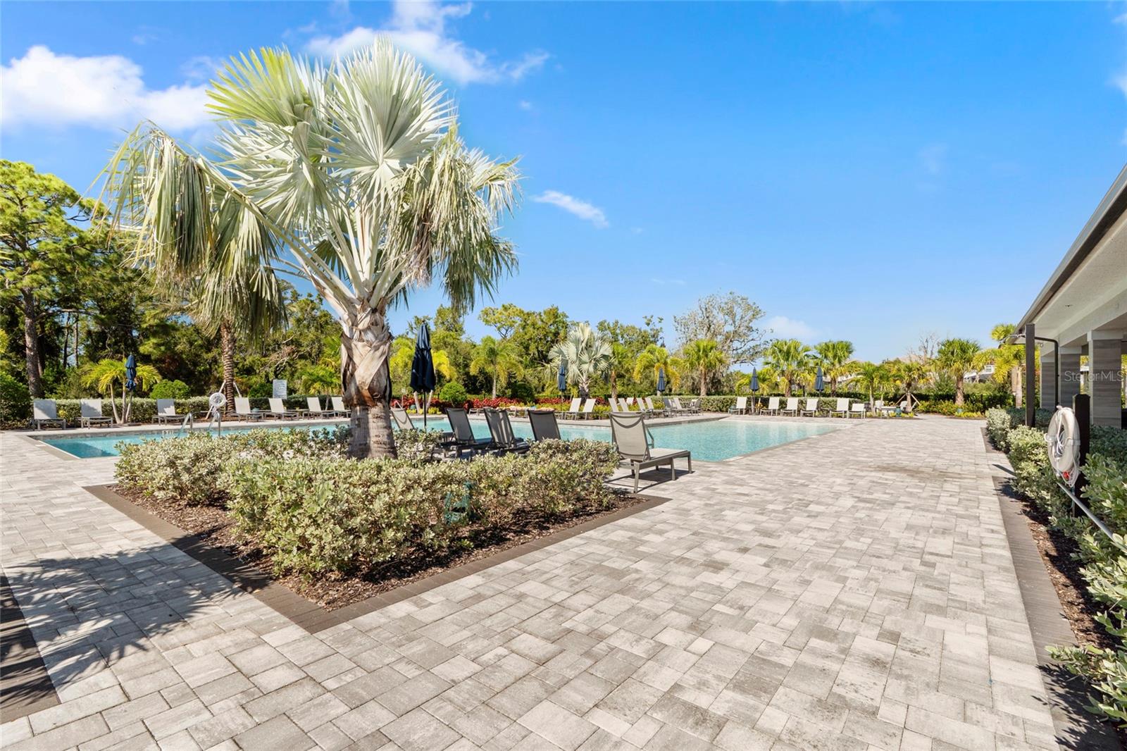 SAPPHIRE POINT PH IVA & IVB - Residential