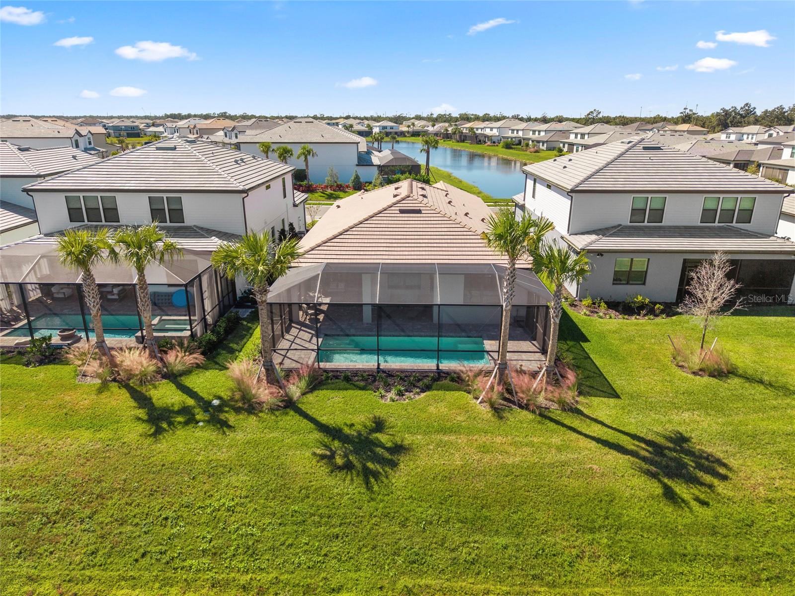 SAPPHIRE POINT PH IVA & IVB - Residential