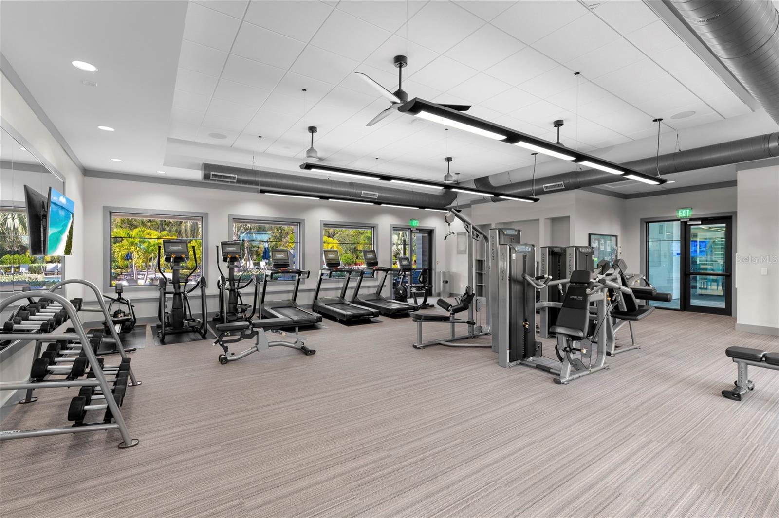 SAPPHIRE POINT PH IVA & IVB - Residential