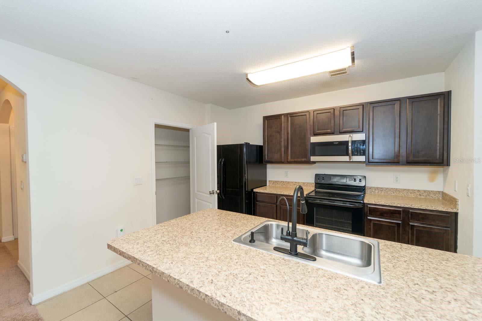 LAKE TRACY ESTATES - Residential