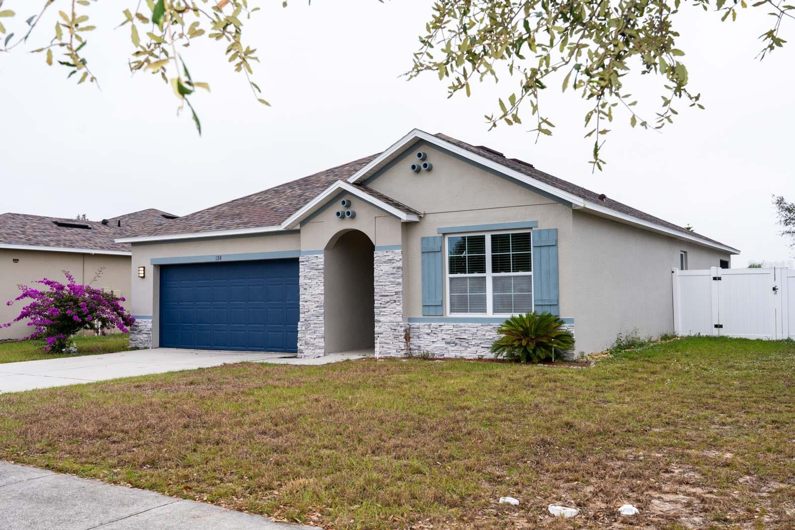 LAKE TRACY ESTATES - Residential