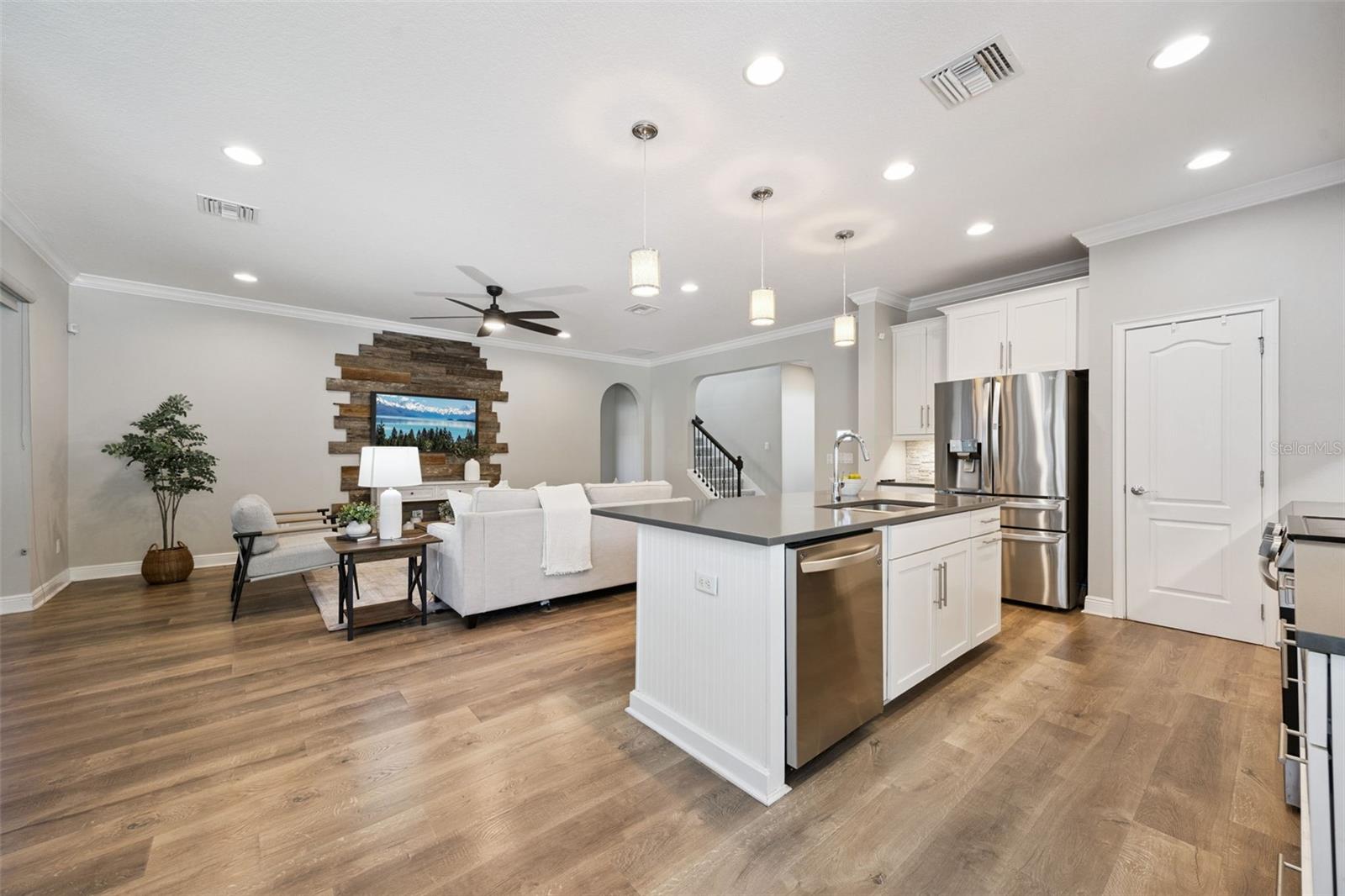 RESERVE/GOLDEN ISLE - Residential