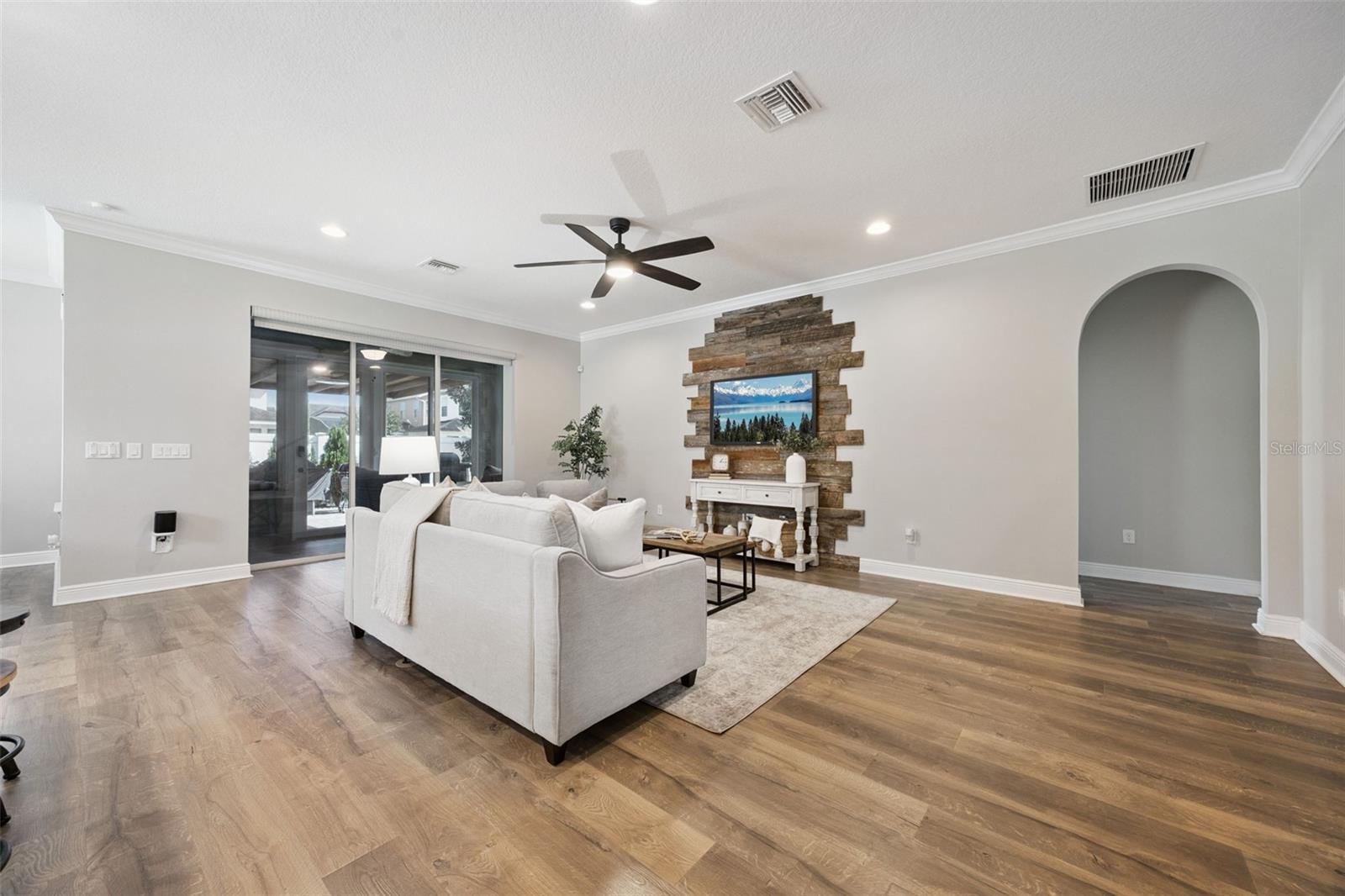 RESERVE/GOLDEN ISLE - Residential