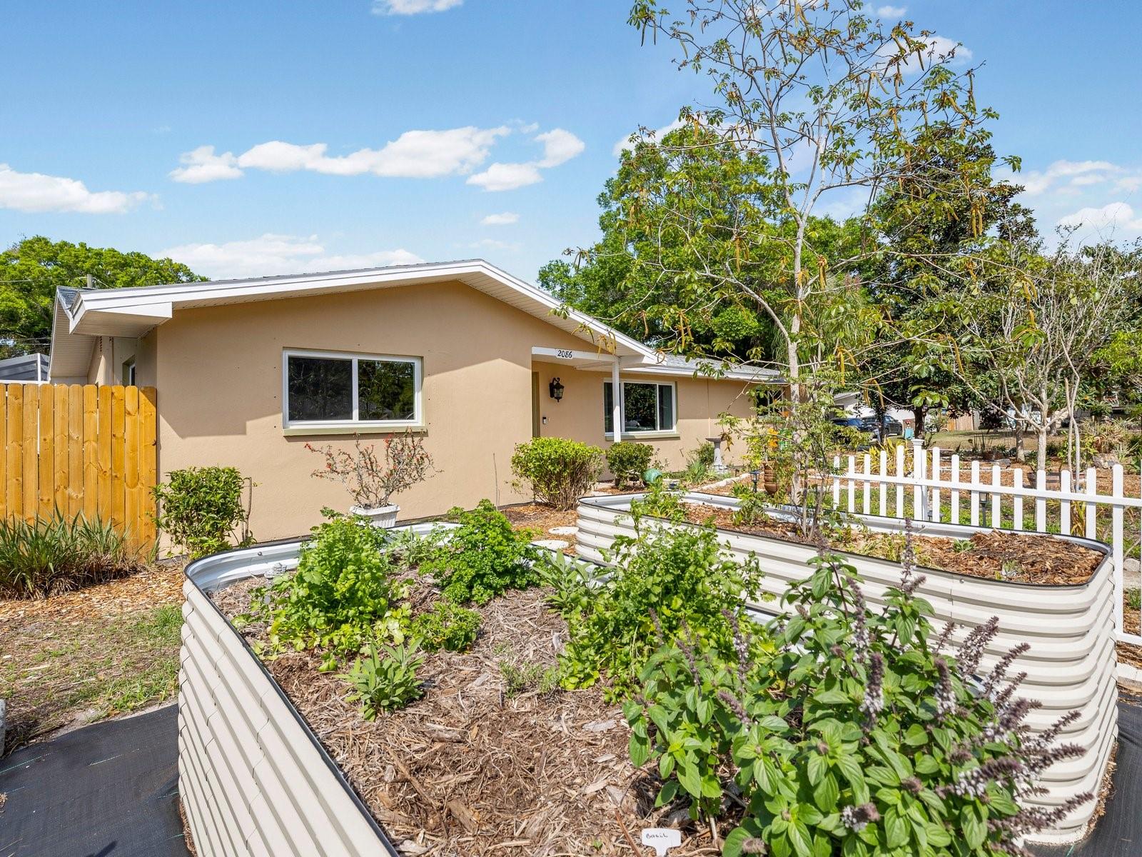 ELINOR PARK ESTATES - Residential