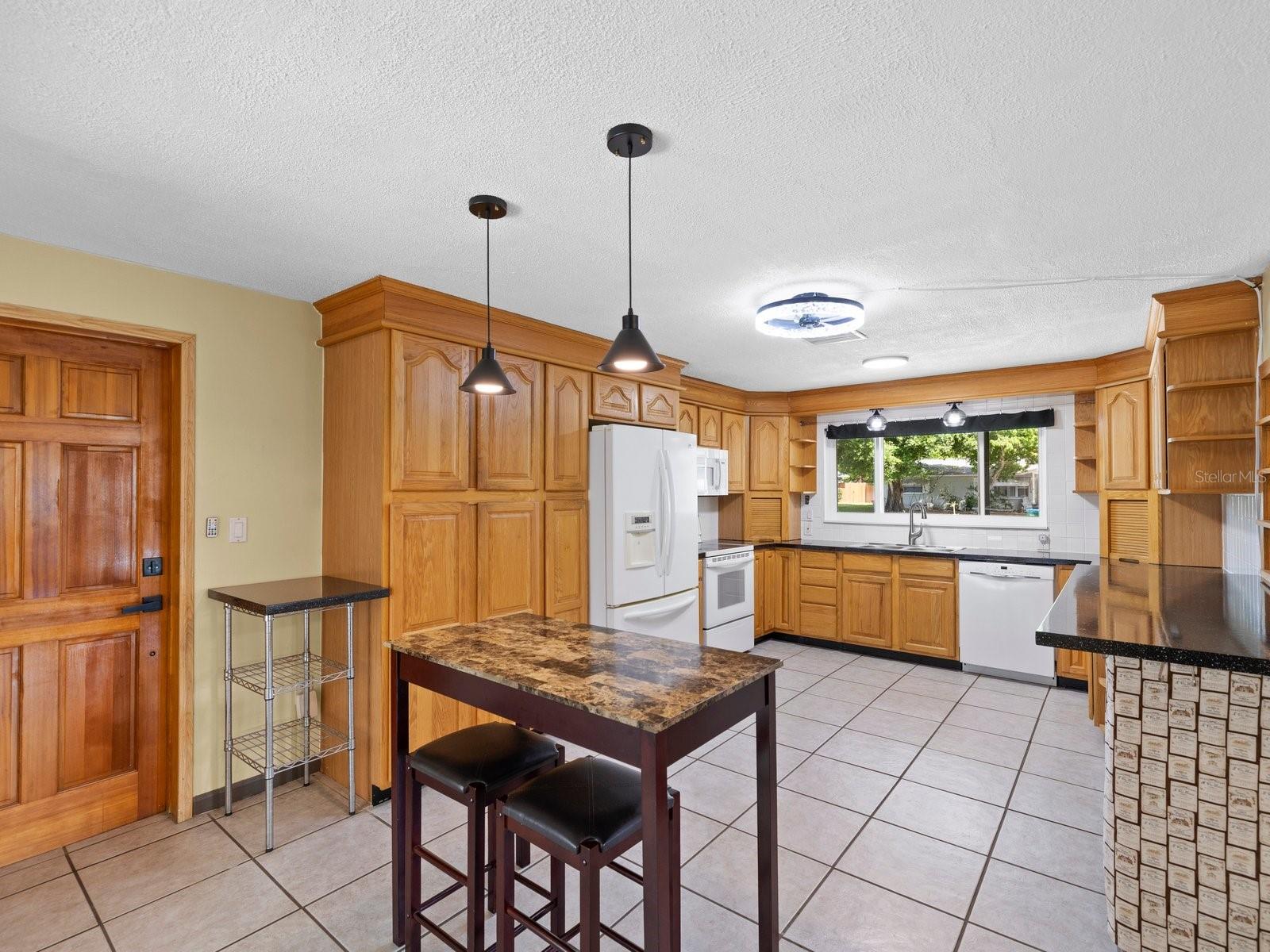 ELINOR PARK ESTATES - Residential