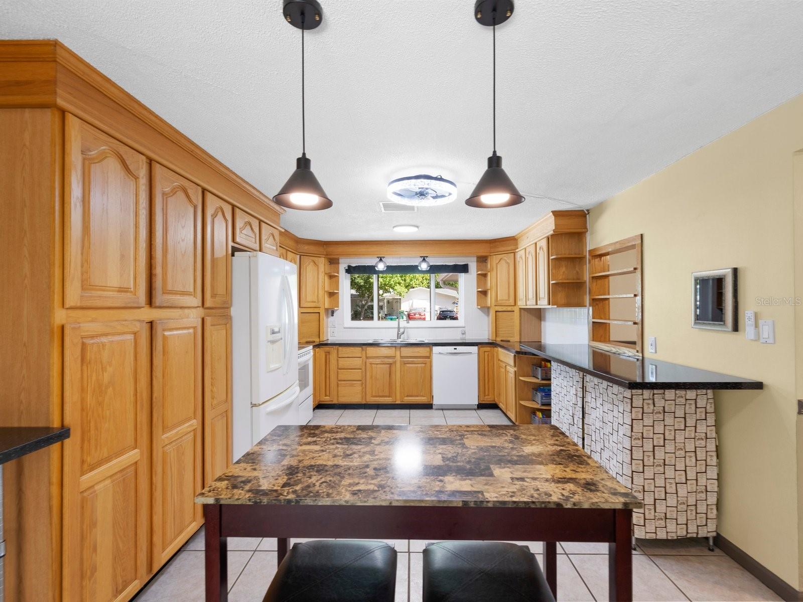 ELINOR PARK ESTATES - Residential