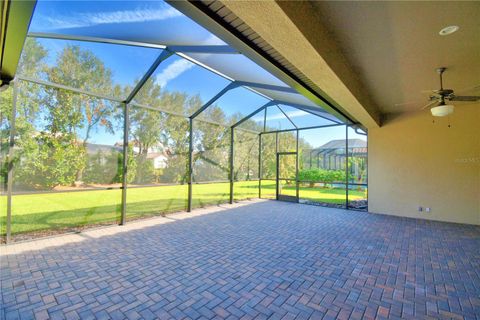 A home in AUBURNDALE