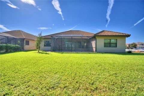 A home in AUBURNDALE