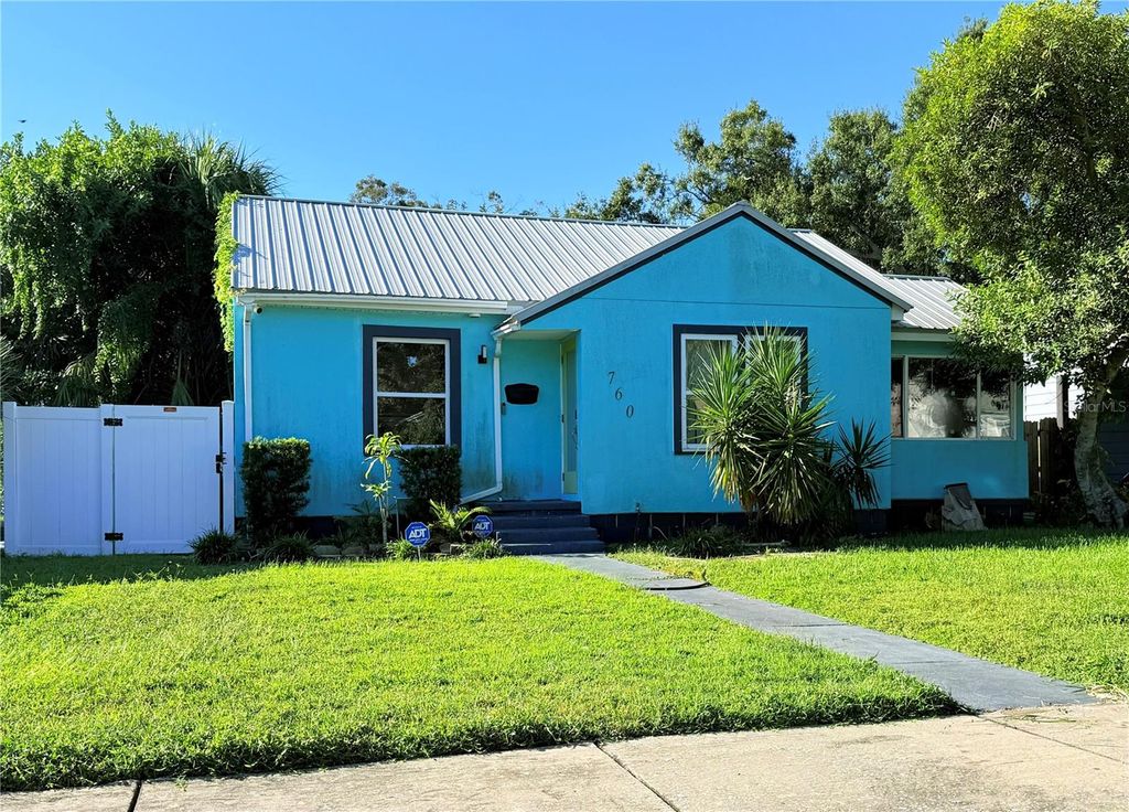 Photo of 760 16th Avenue S, St Petersburg, FL 33701 (MLS # TB8437560)