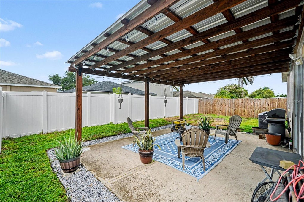 Photo of 7906 Abbey Mist Cove, Tampa, FL 33619 (MLS # TB8550606)