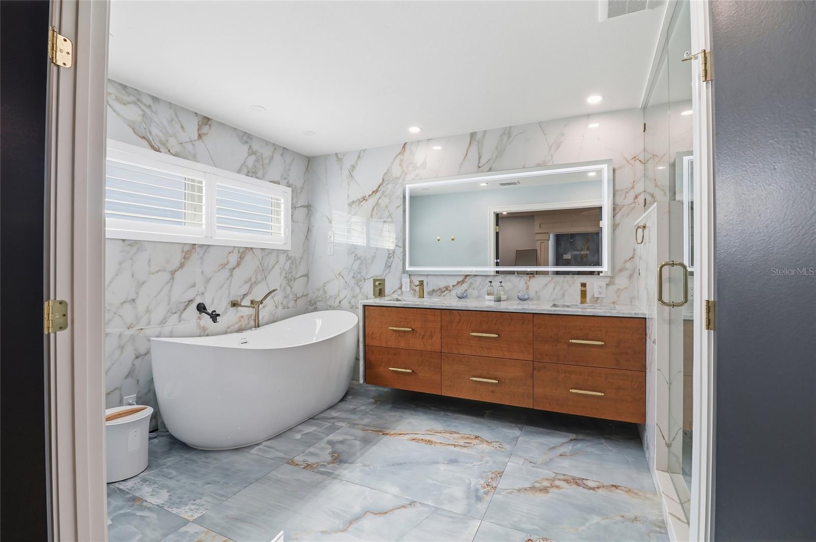 SAN REMO SHORES - Residential