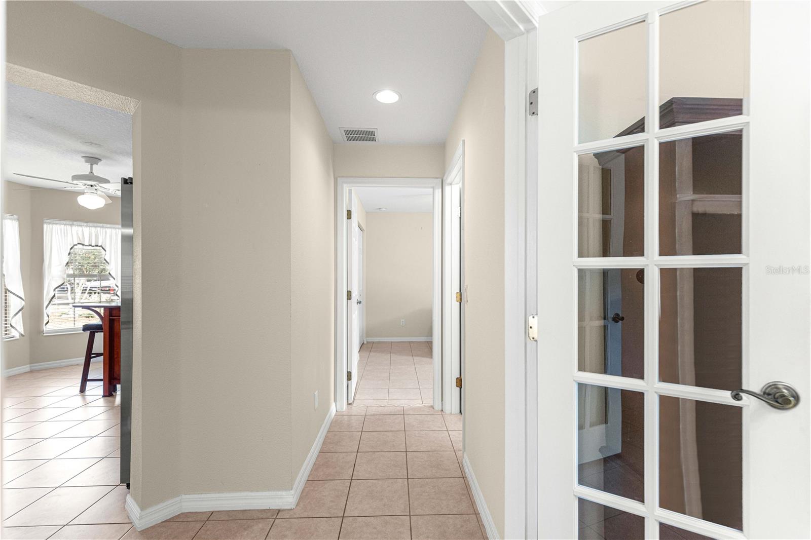 ON TOP OF THE WORLD - Residential