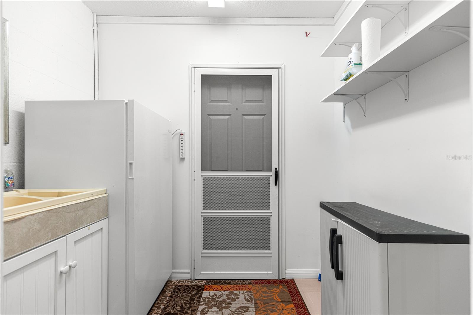 ON TOP OF THE WORLD - Residential