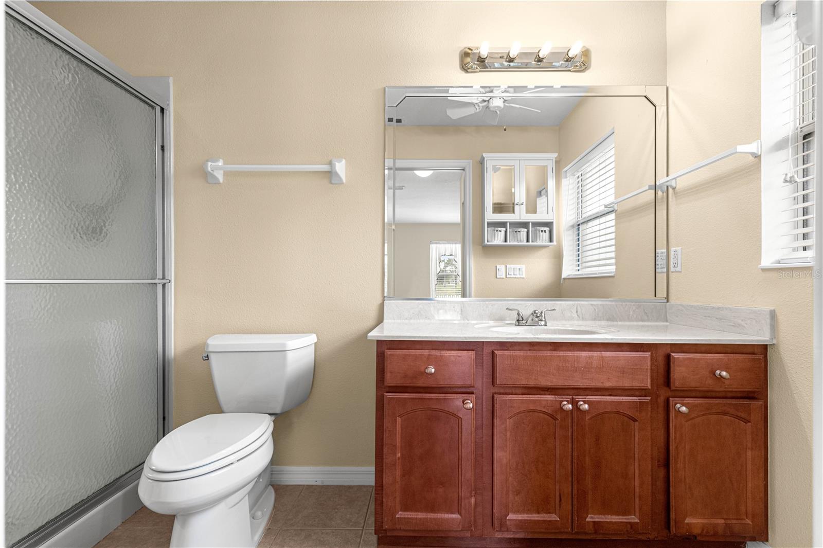 ON TOP OF THE WORLD - Residential