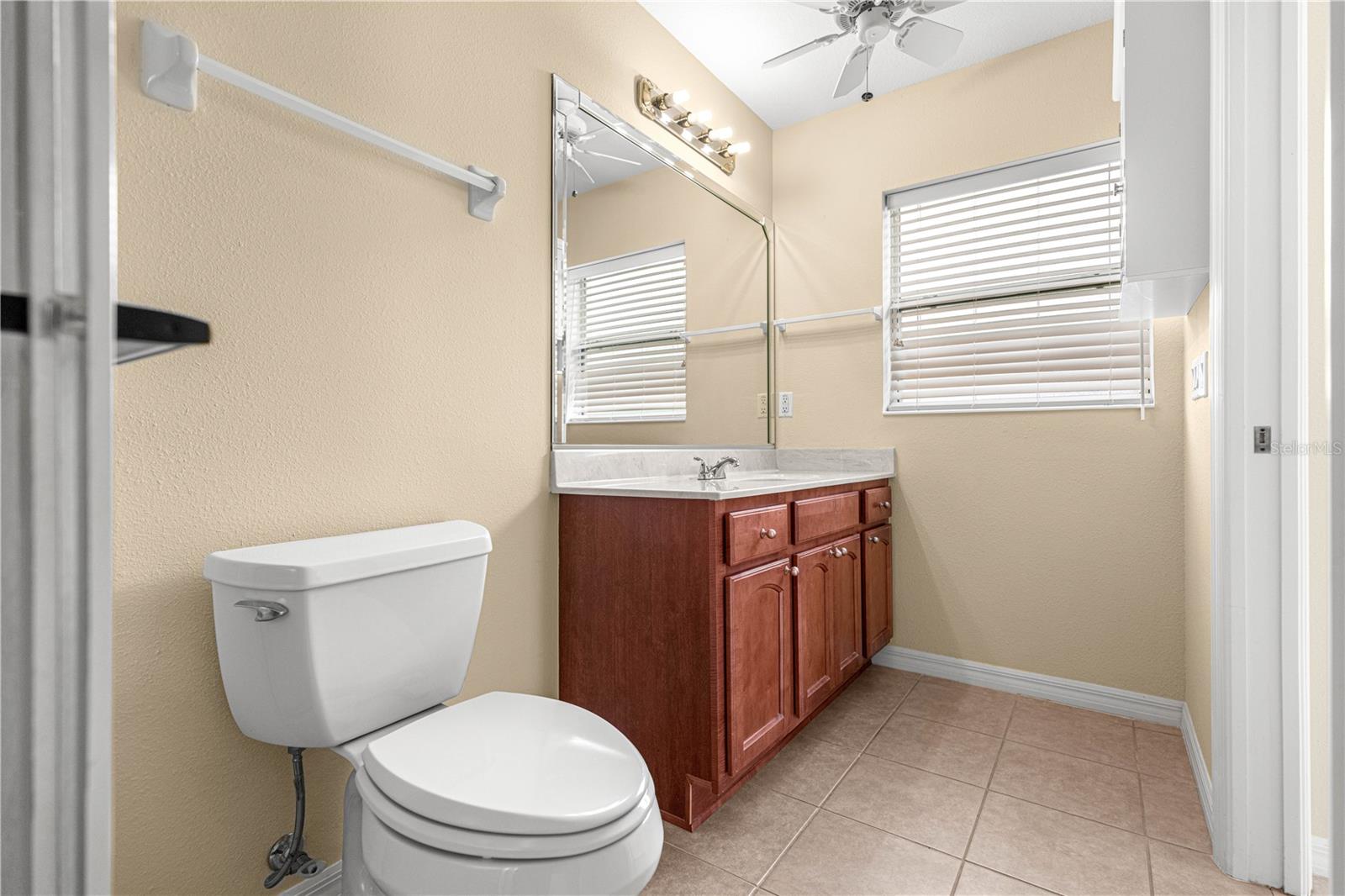 ON TOP OF THE WORLD - Residential