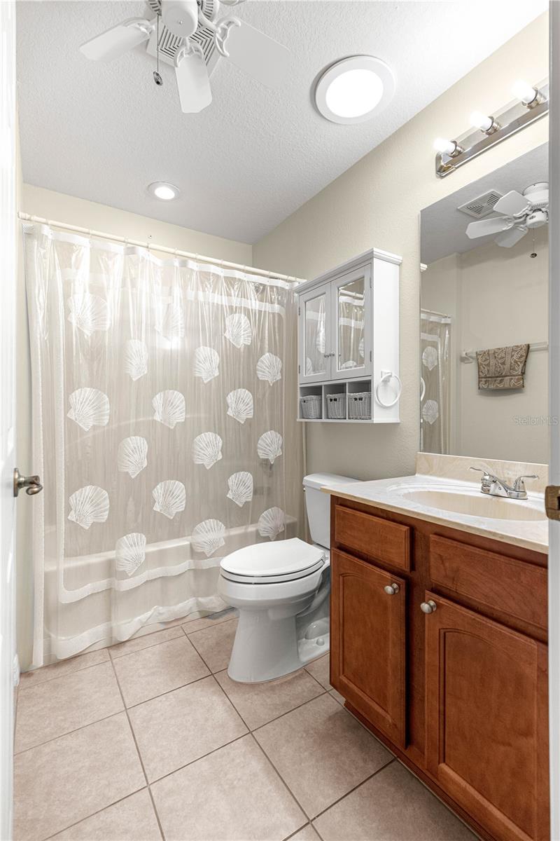 ON TOP OF THE WORLD - Residential