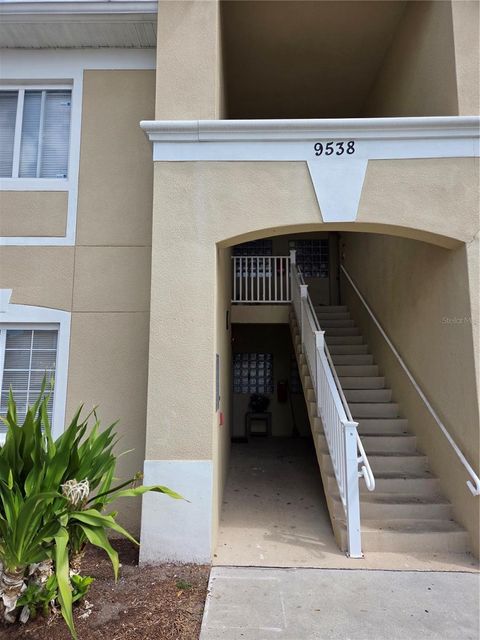 9538 NEWDALE WAY 101 RIVERVIEW FL 33578