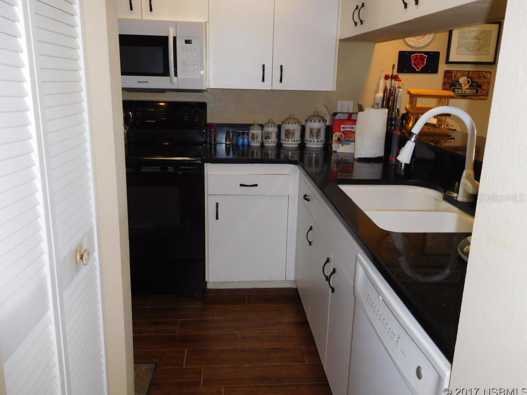 Bouchelle Island 16 Condo - Residential