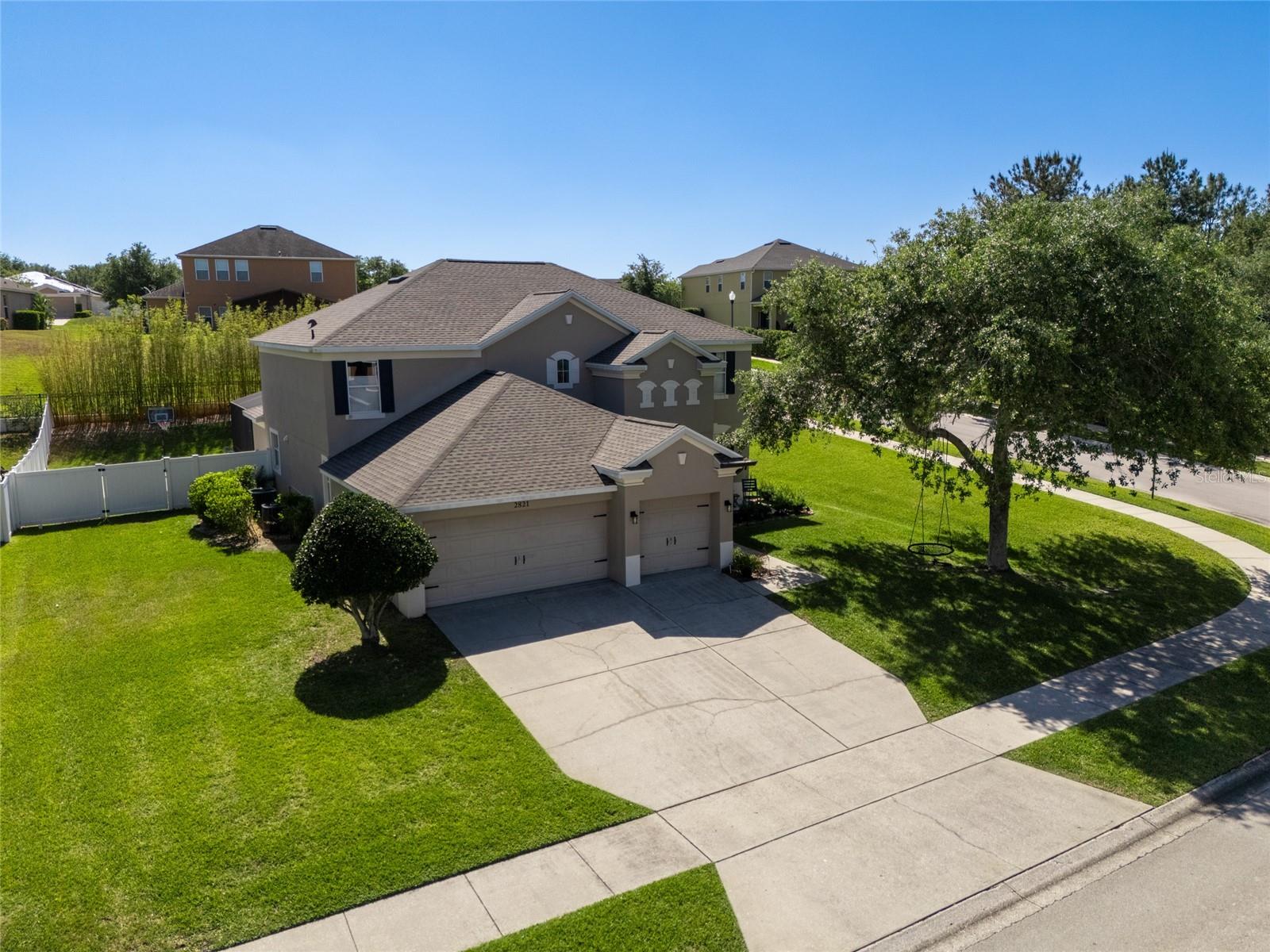 2821 COLUMBUS AVENUE

                                                                             CLERMONT                                

                                    , FL - $799,000