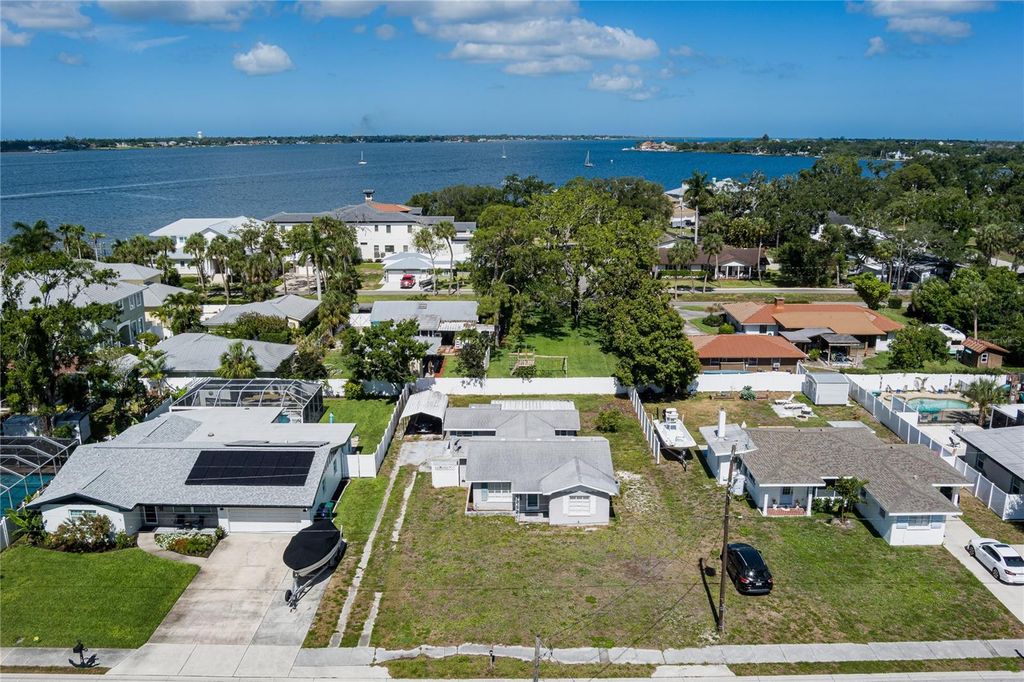 Photo of 415 20th Avenue W, Palmetto, FL 34221 (MLS # A4693886)