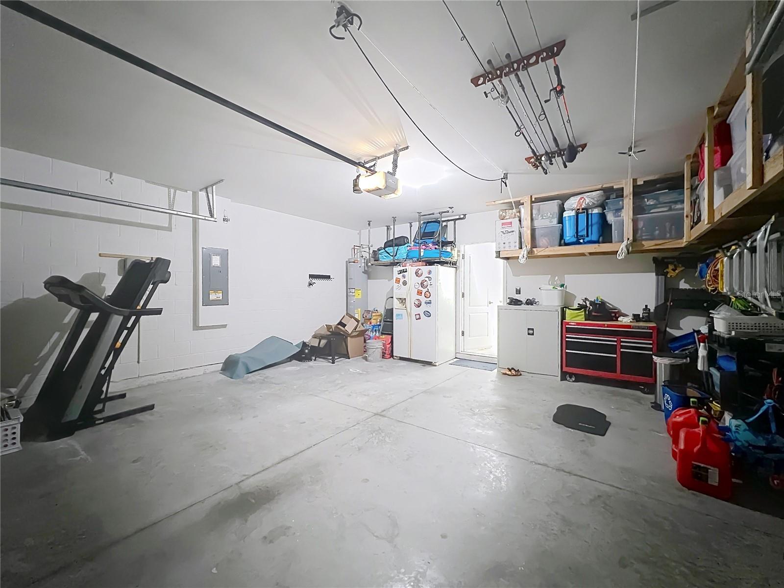 HOLLY ESTATES - Residential