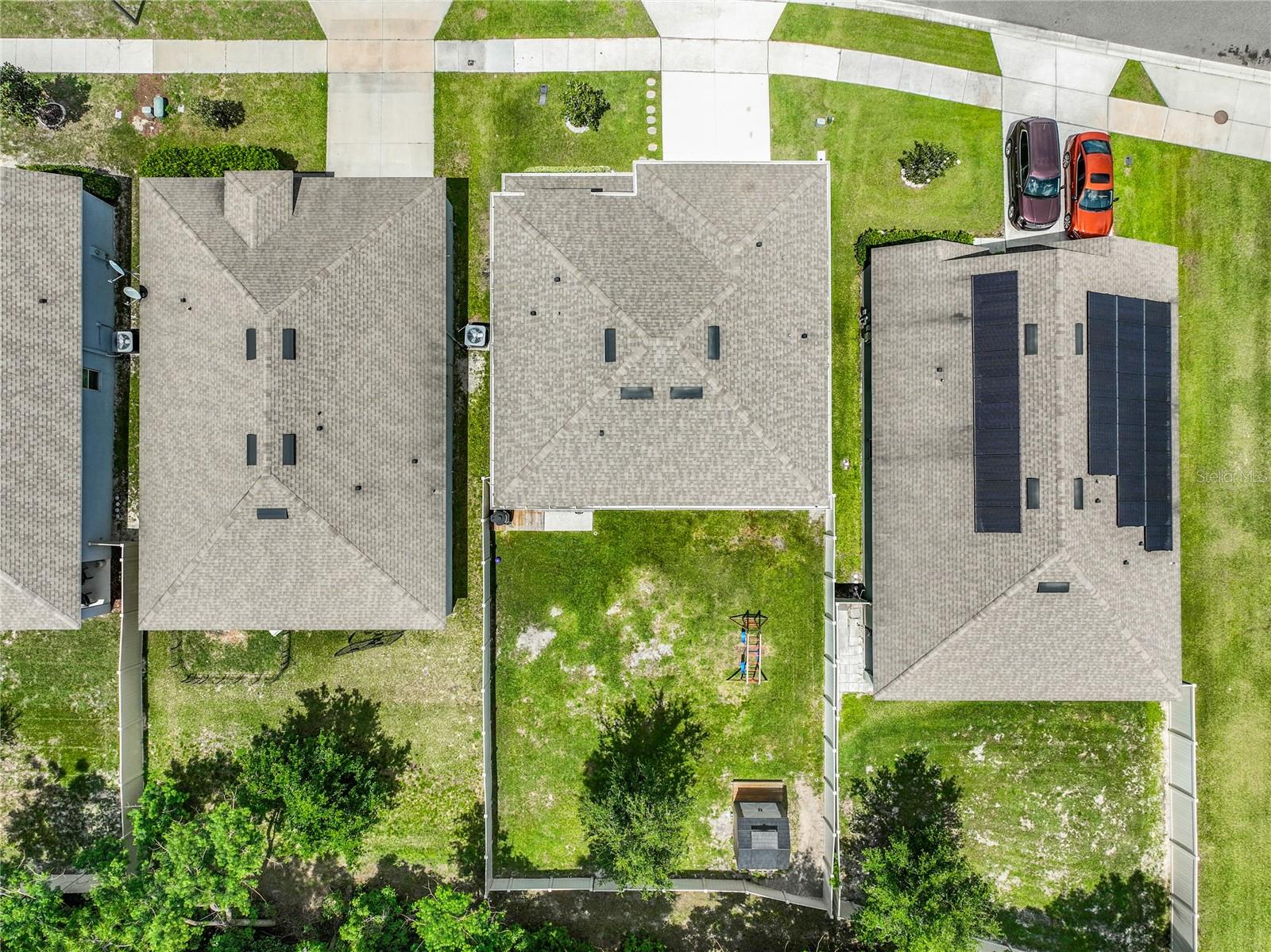 HOLLY ESTATES - Residential