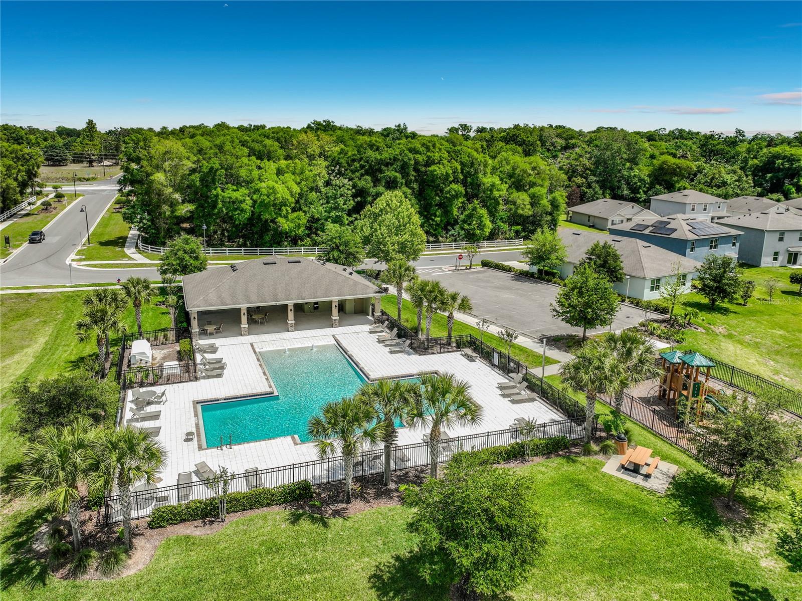 HOLLY ESTATES - Residential