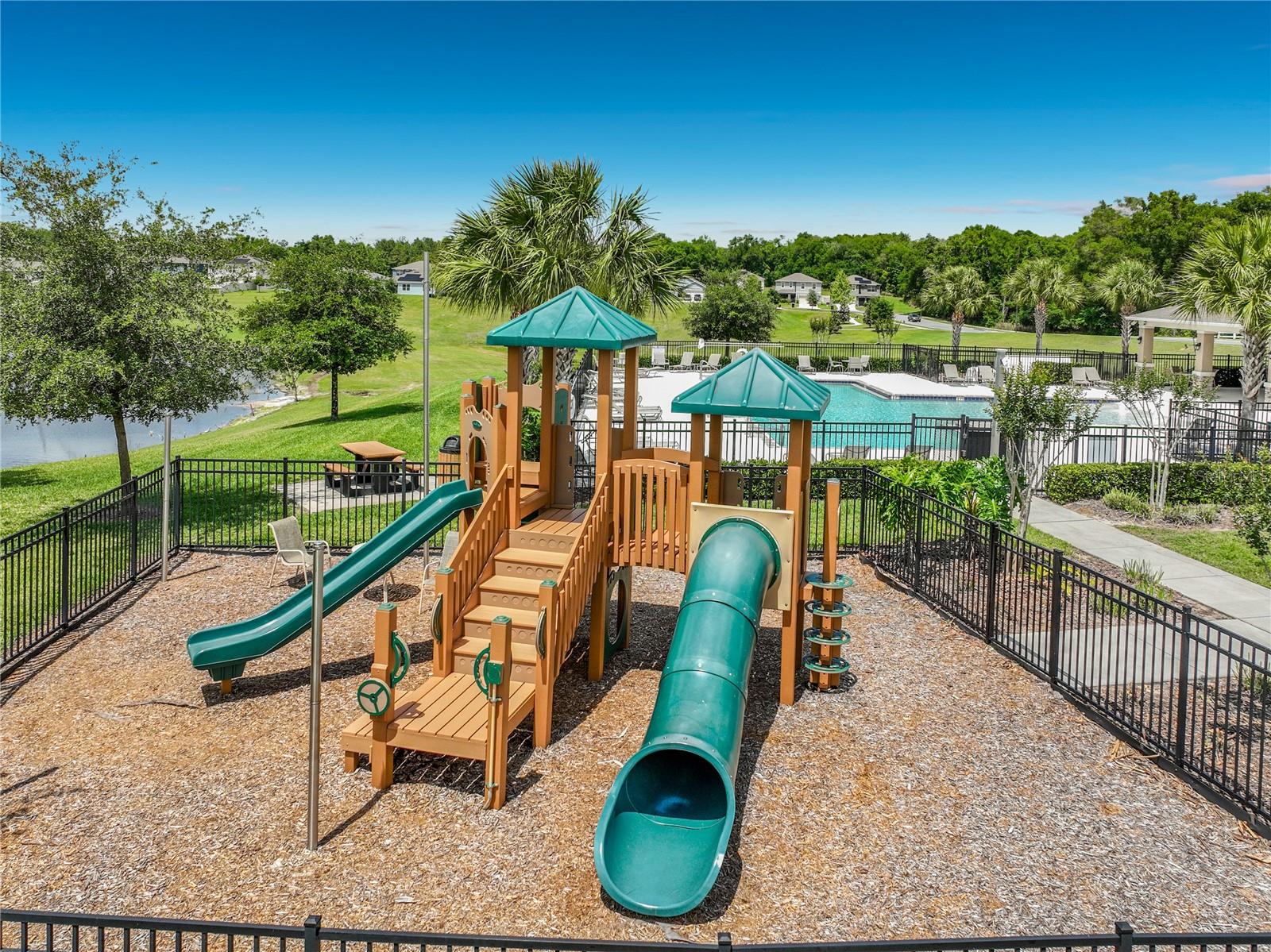 HOLLY ESTATES - Residential