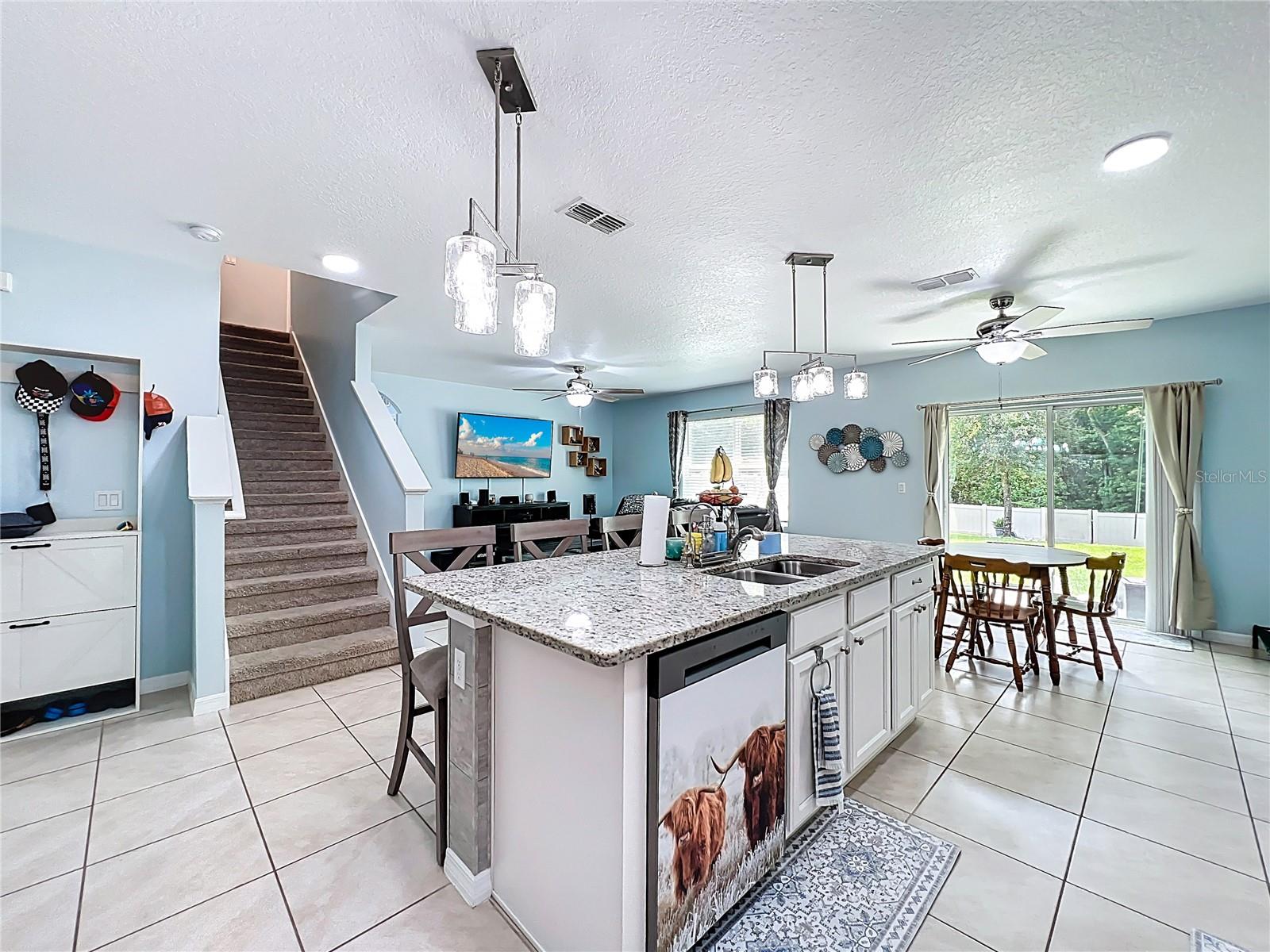 HOLLY ESTATES - Residential