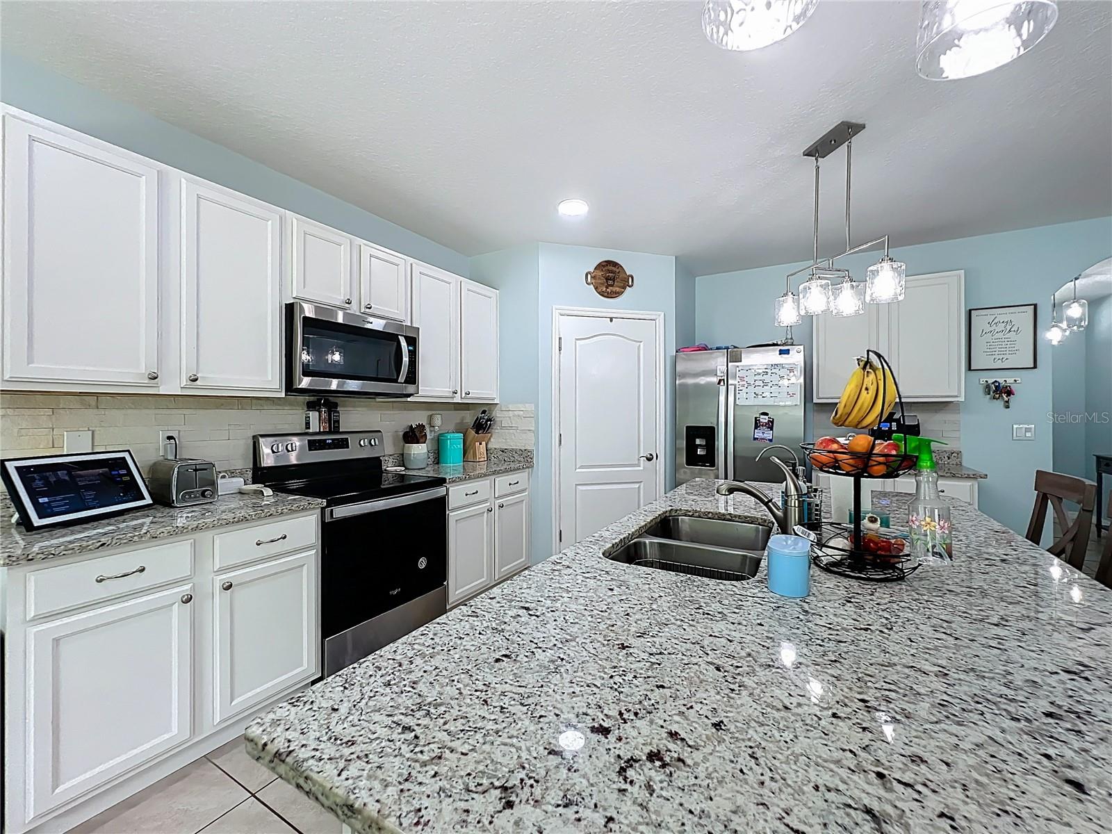 HOLLY ESTATES - Residential